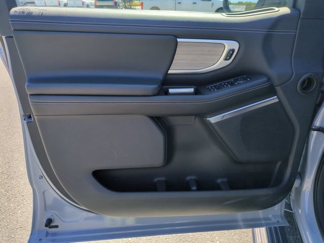 Certified 2025 Ford Expedition Platinum w/ Driver's Package AWD/4WD image 12