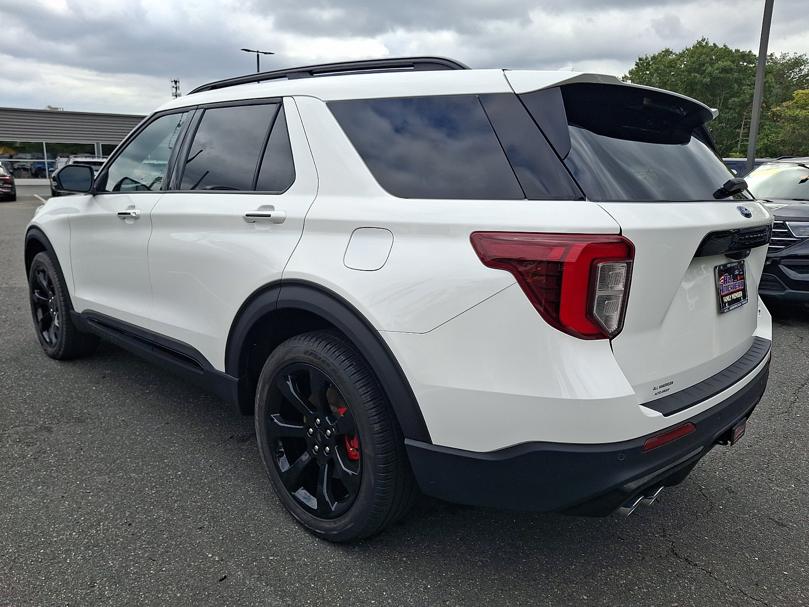 Certified 2024 Ford Explorer ST w/ Equipment Group 401A AWD/4WD image 7