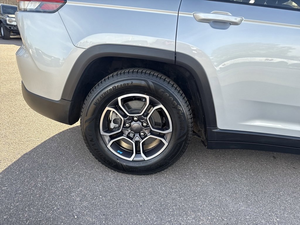 Used 2022 Jeep Grand Cherokee Trailhawk w/ Advanced Protech Group II image 31