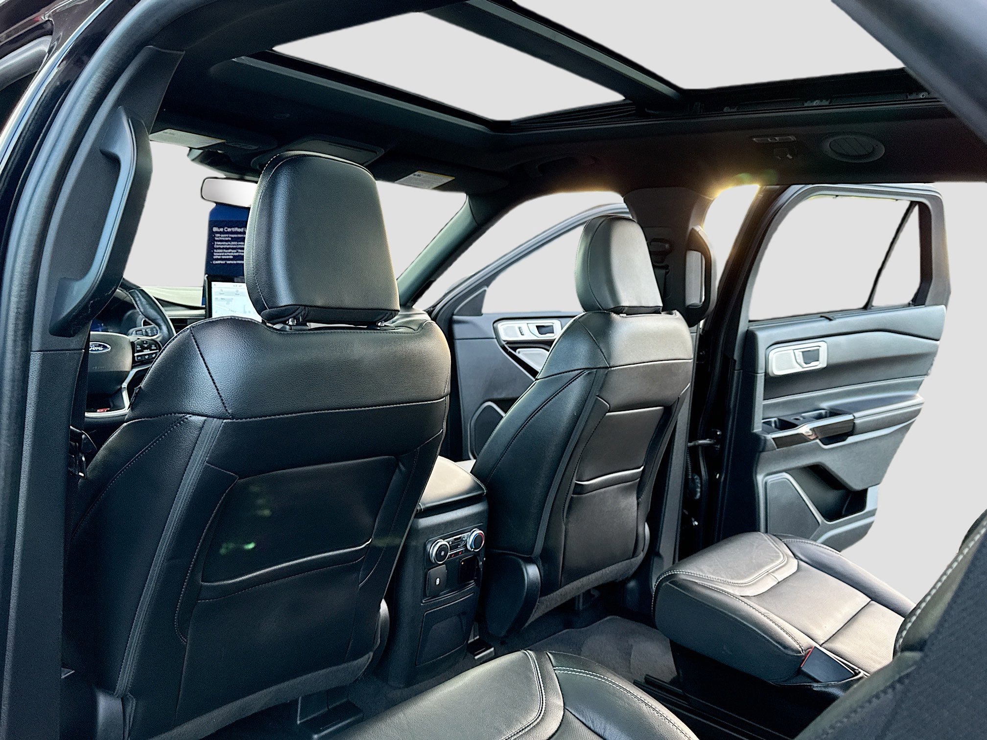 Certified 2022 Ford Explorer ST w/ ST Street Pack image 9