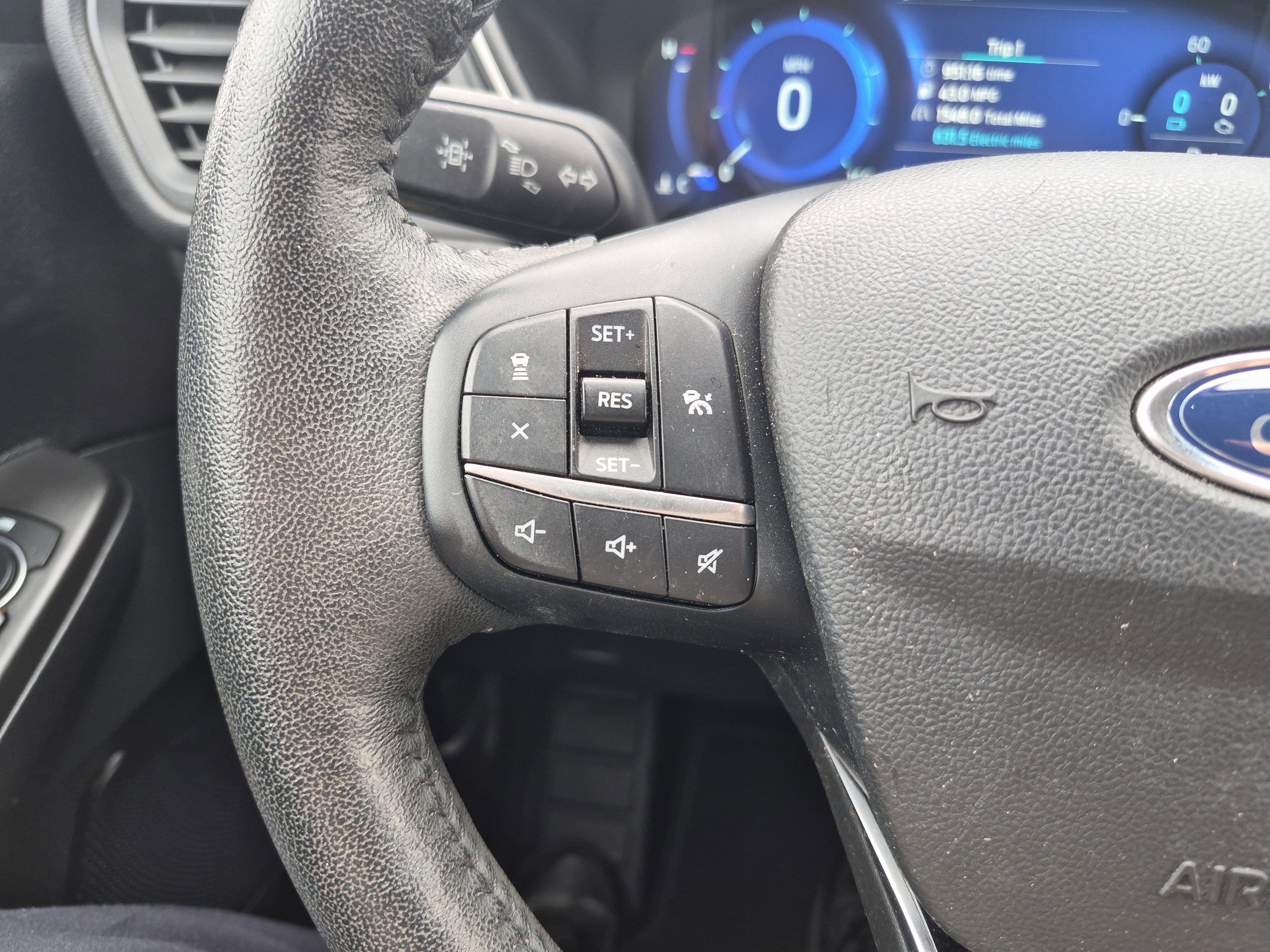 Certified 2020 Ford Escape SE Sport image 24