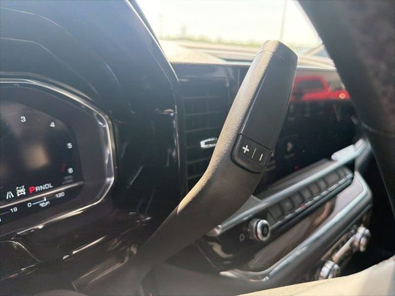 Used 2024 GMC Sierra 1500 Elevation image 9