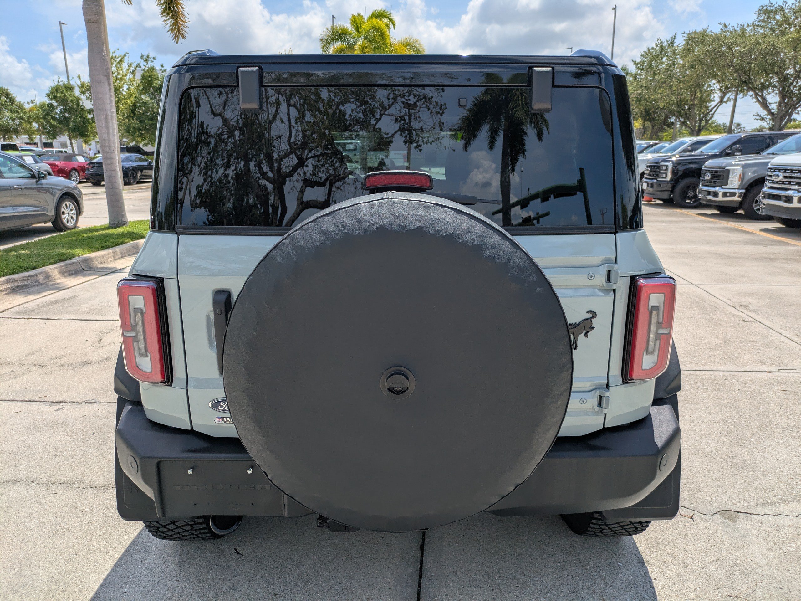 Certified 2024 Ford Bronco Wildtrak AWD/4WD image 5