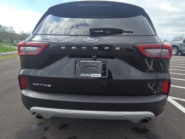 Certified 2023 Ford Escape Active w/ Cold Weather Package image 4