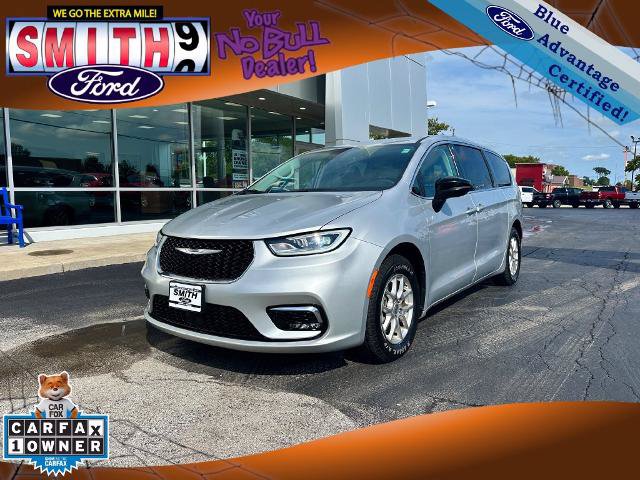 Used 2024 Chrysler Pacifica Touring-L