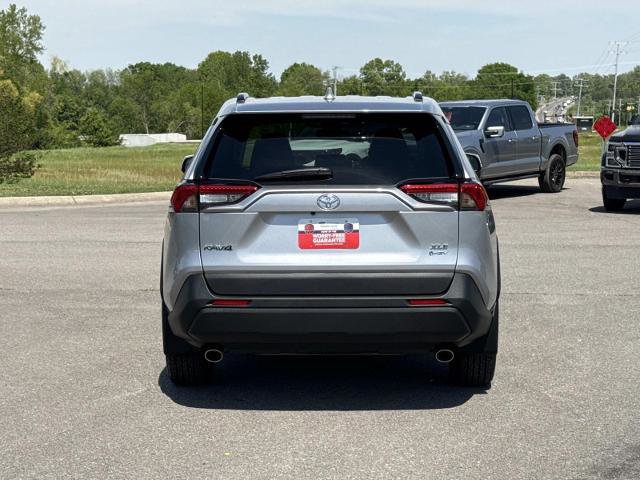 Used 2025 Toyota RAV4 XLE w/ Convenience Package AWD/4WD image 6