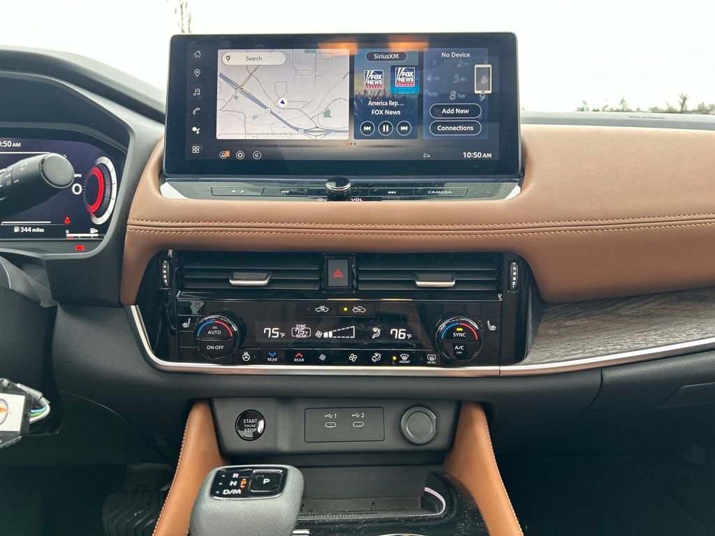 Used 2024 Nissan Rogue Platinum w/ Platinum Premium Package image 27