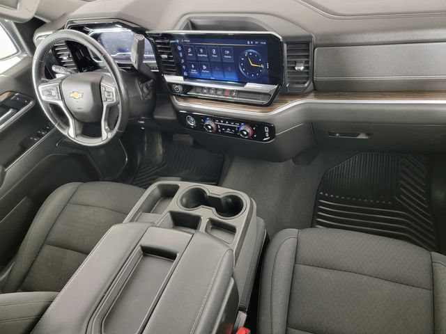 Used 2022 Chevrolet Silverado 1500 LT AWD/4WD image 31