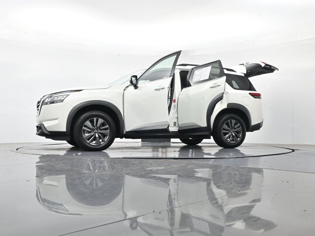 Used 2022 Nissan Pathfinder SV FWD image 54