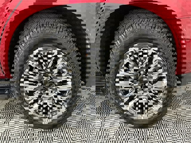 Used 2023 GMC Yukon Denali Ultimate image 24