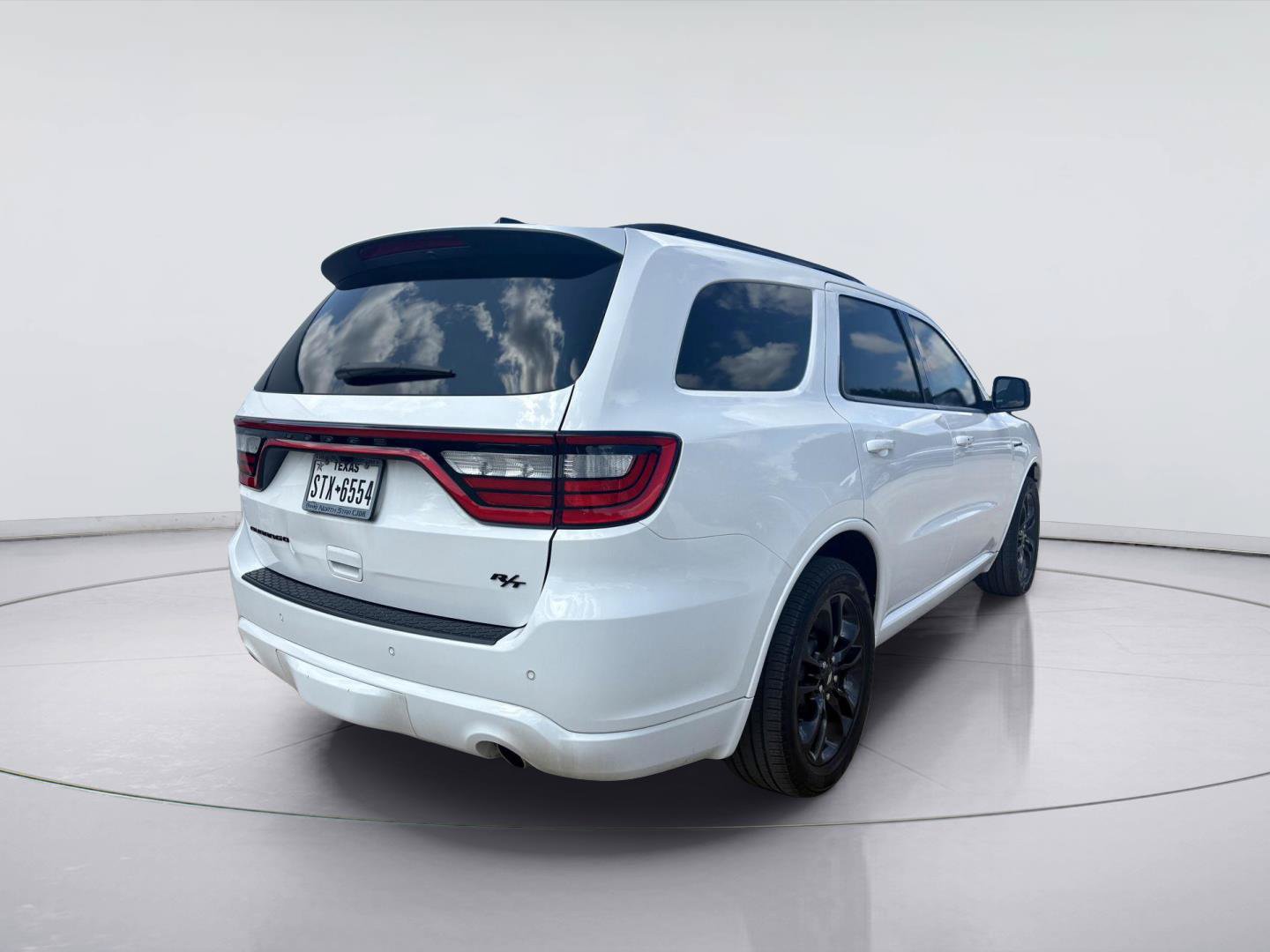 Used 2023 Dodge Durango R/T RWD image 3