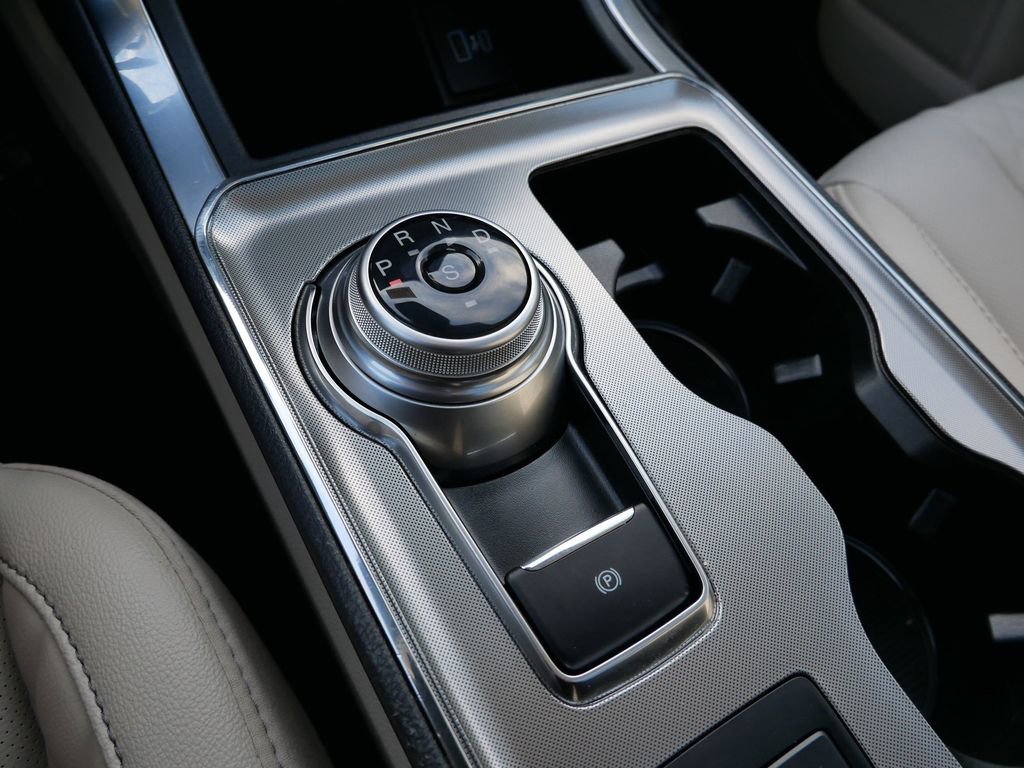 Certified 2024 Ford Edge Titanium w/ Equipment Group 301A image 24