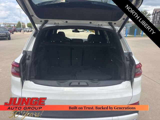 Used 2022 BMW X5 xDrive40i w/ Premium Package AWD/4WD image 11