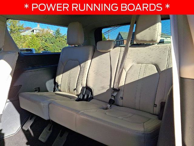 Certified 2022 Ford Expedition Max Platinum image 11