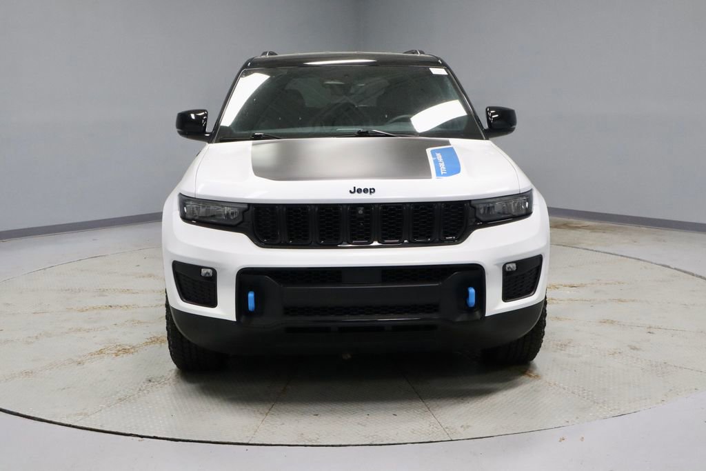 Used 2022 Jeep Grand Cherokee Trailhawk w/ Luxury Tech Group III AWD/4WD image 8