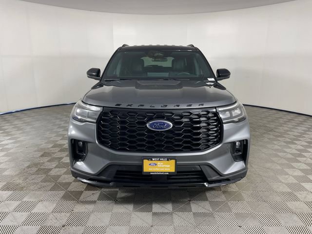 Certified 2025 Ford Explorer ST-Line image 11