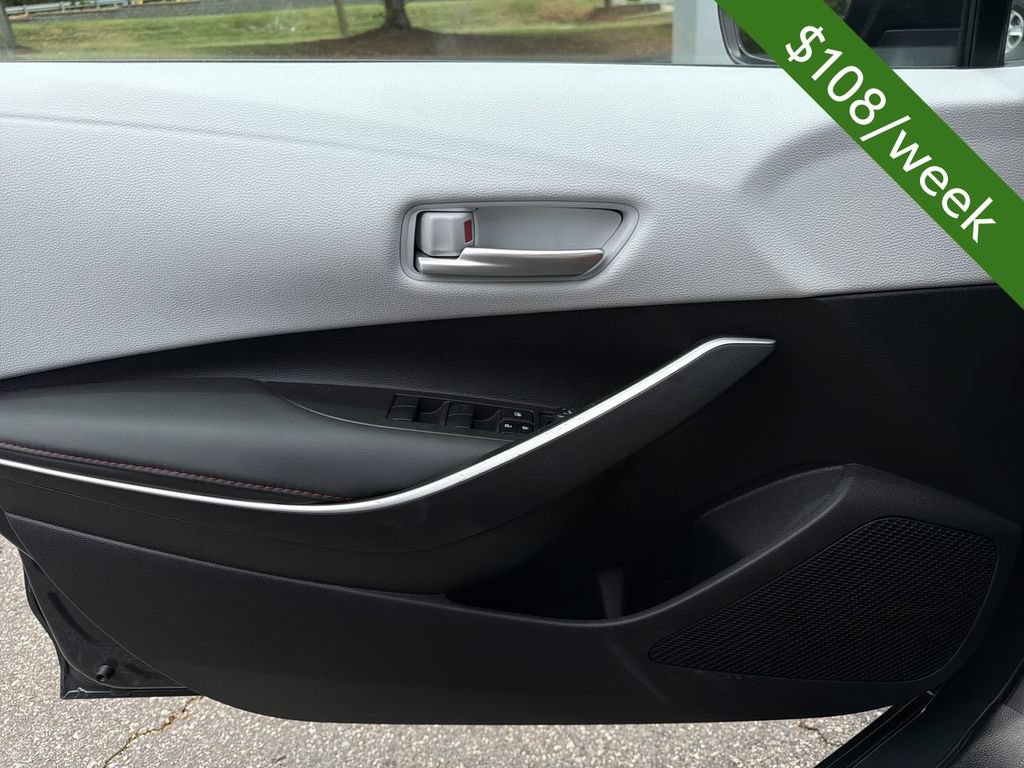 Used 2025 Toyota Corolla SE FWD image 21