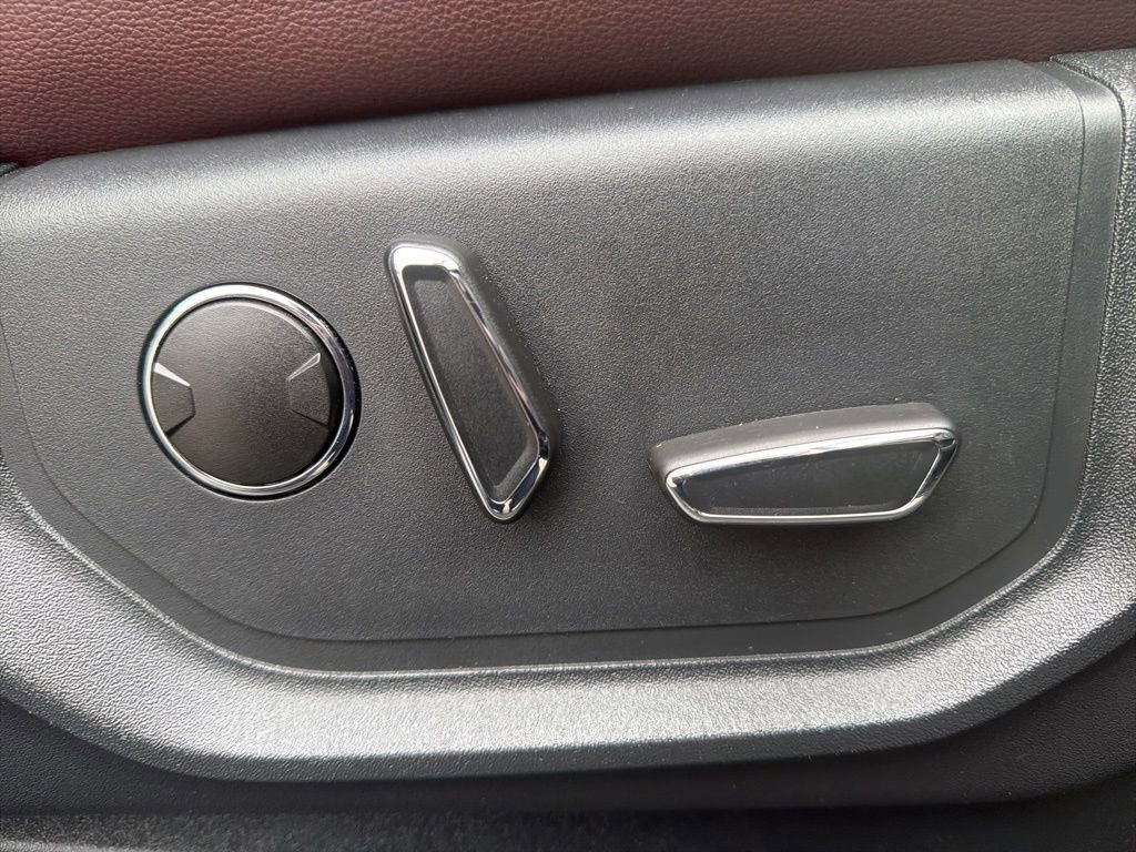 Certified 2024 Ford Expedition Limited image 31