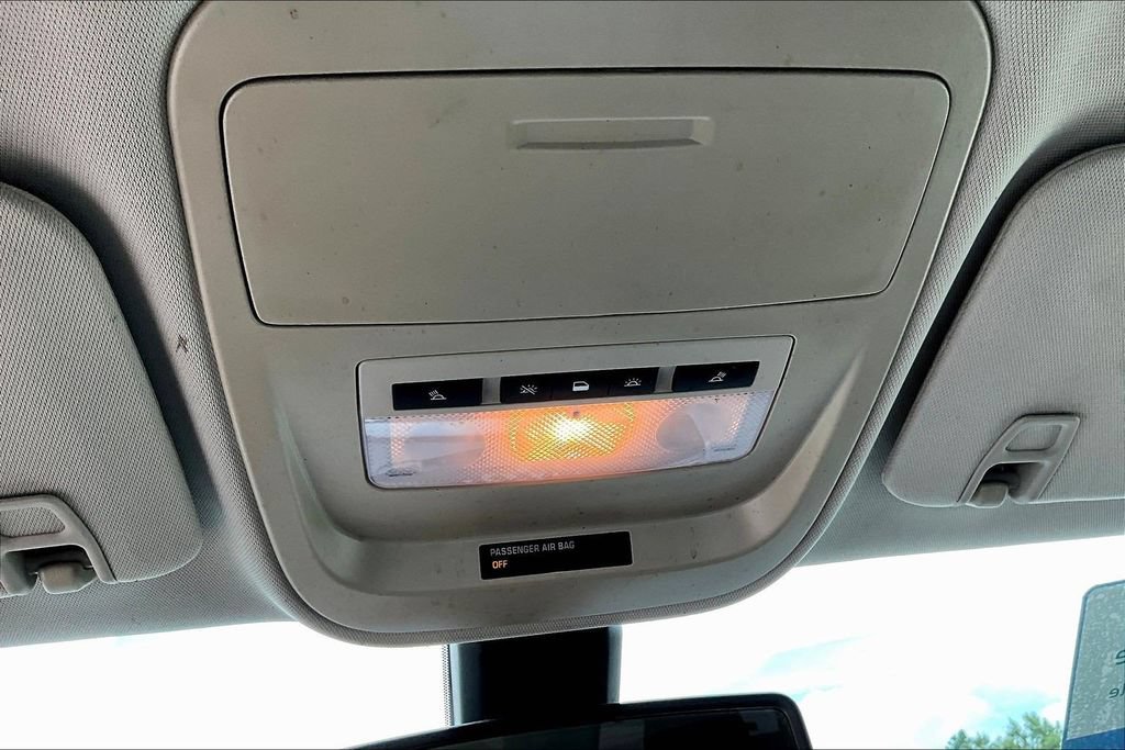 Used 2018 Chevrolet Colorado LT w/ LT Convenience Package RWD image 18