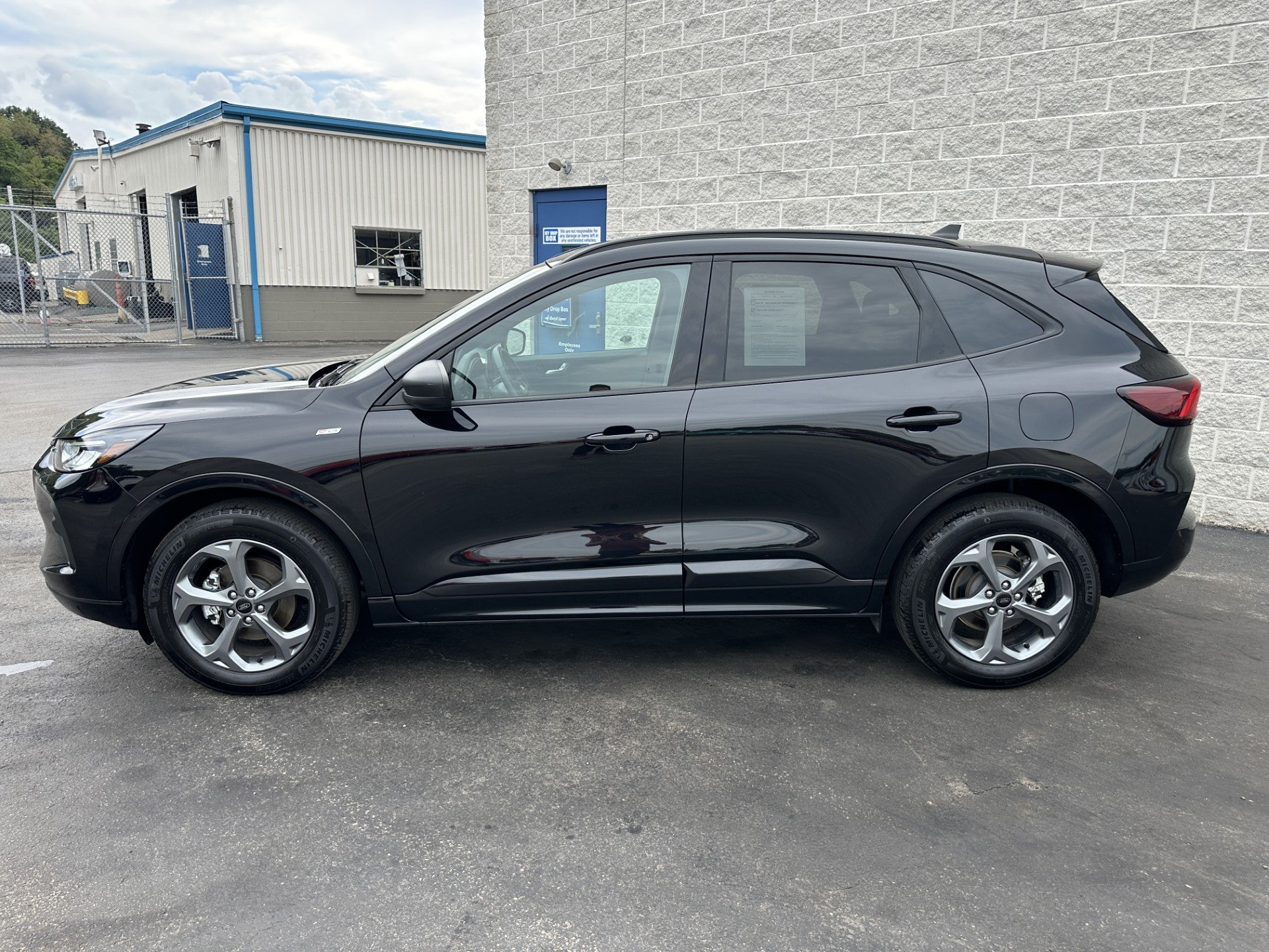 Certified 2024 Ford Escape ST-Line w/ Tech Pack #1 AWD/4WD image 4