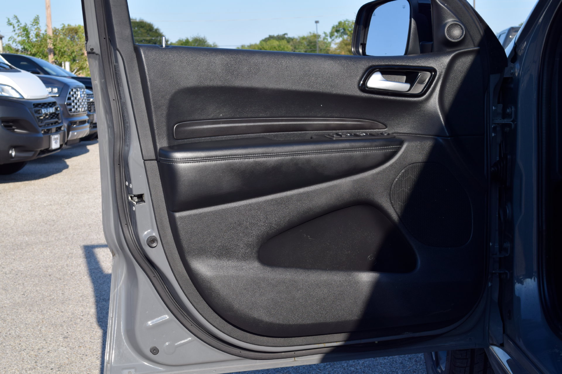 Used 2022 Dodge Durango SXT w/ Blacktop Package AWD/4WD image 17