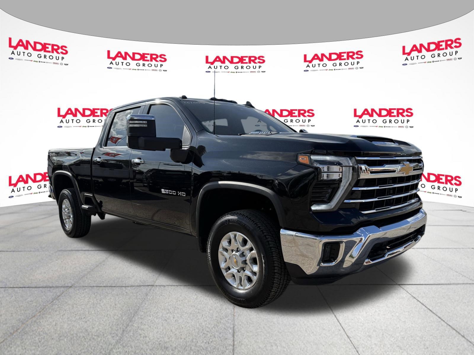 Used 2025 Chevrolet Silverado 2500 LTZ image 7
