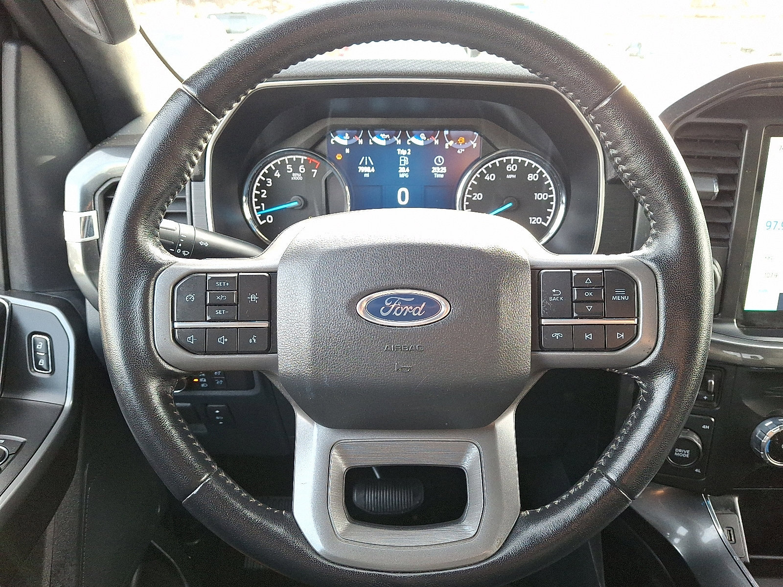 Certified 2022 Ford F150 XLT w/ Equipment Group 302A High image 18