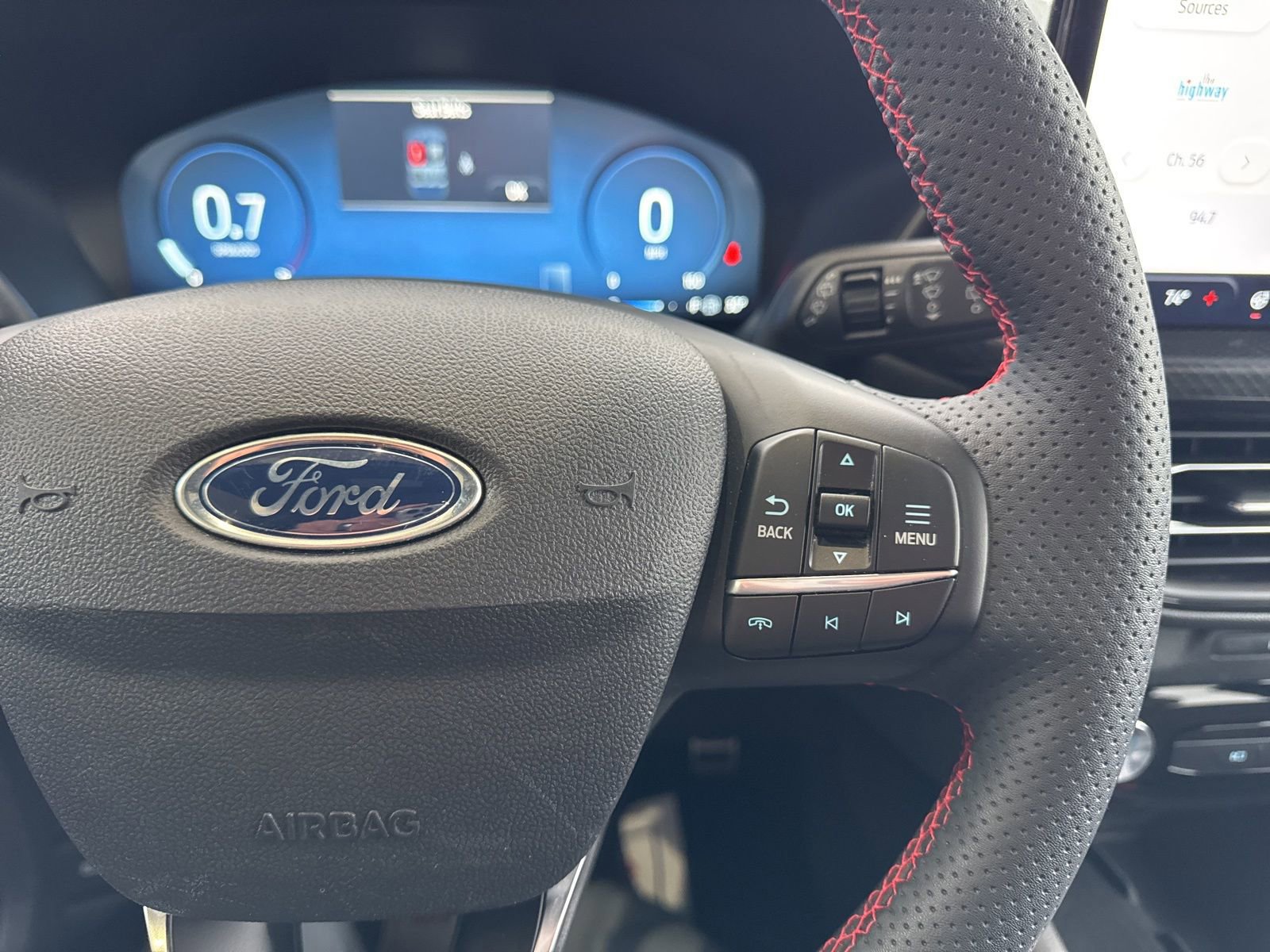 Certified 2023 Ford Escape ST-Line Select w/ Tech Pack #2 image 33