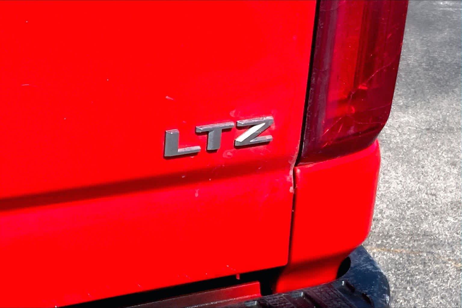 Used 2020 Chevrolet Silverado 3500 LTZ AWD/4WD image 10