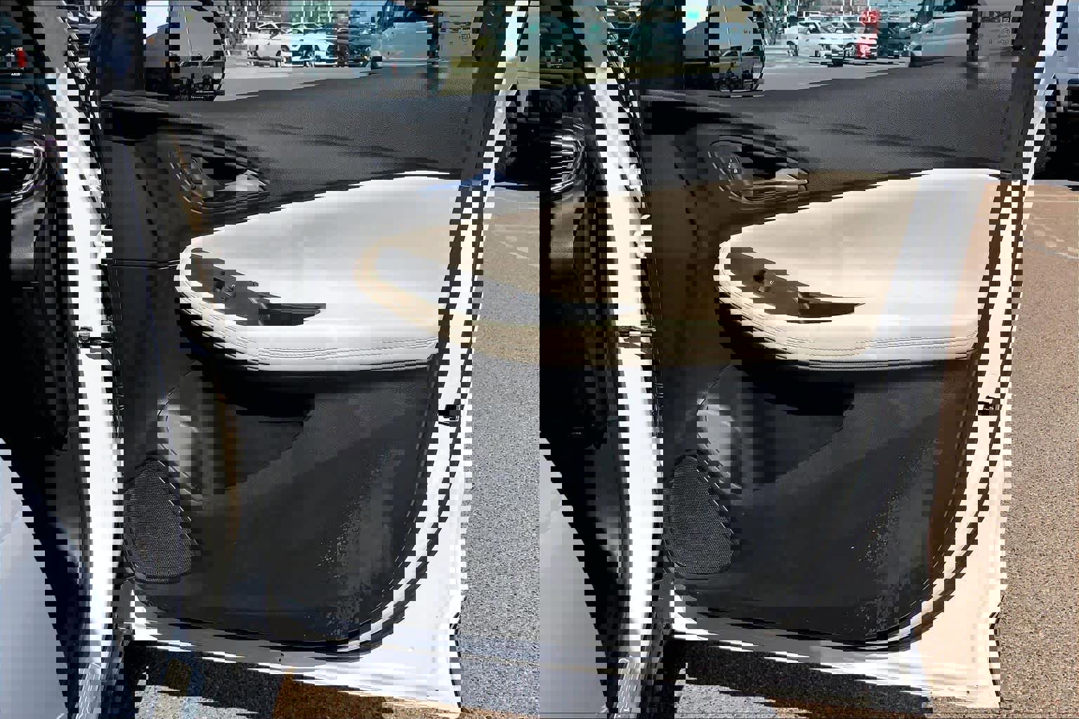 Used 2022 Buick Encore GX Essence image 22