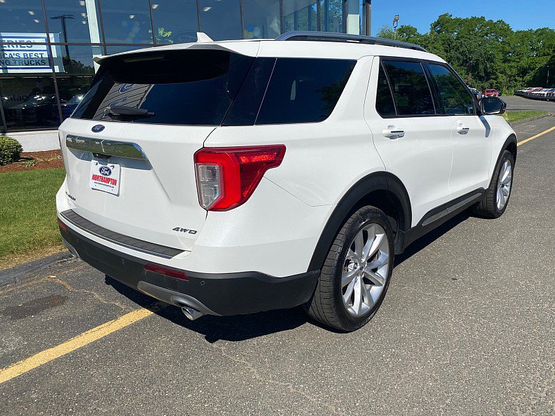 Certified 2023 Ford Explorer Platinum w/ Technology Package AWD/4WD image 7