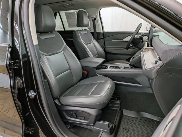 Certified 2025 Ford Explorer Active w/ Active Comfort Package image 24