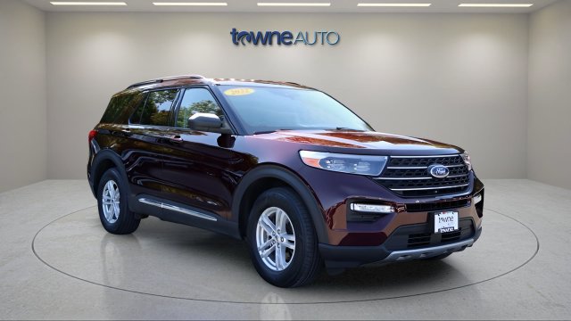 Certified 2022 Ford Explorer XLT w/ Equipment Group 202A AWD/4WD image 6