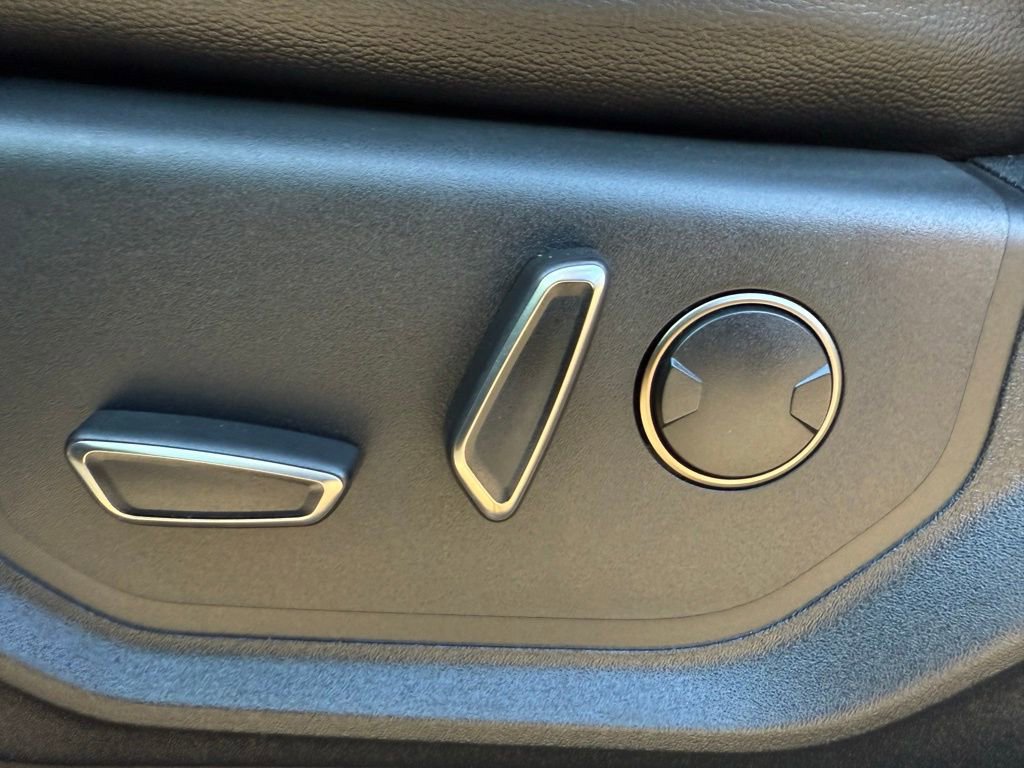 Certified 2019 Ford F150 Raptor w/ Equipment Group 801A Mid image 19