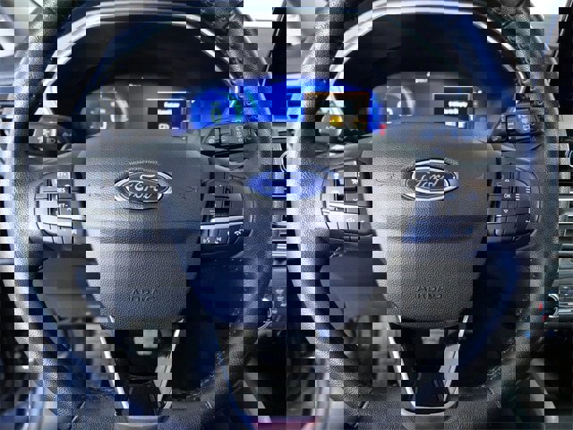 Certified 2020 Ford Escape Titanium image 23