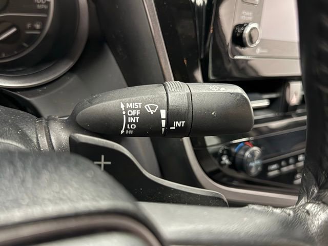 Used 2023 Toyota Camry SE image 19