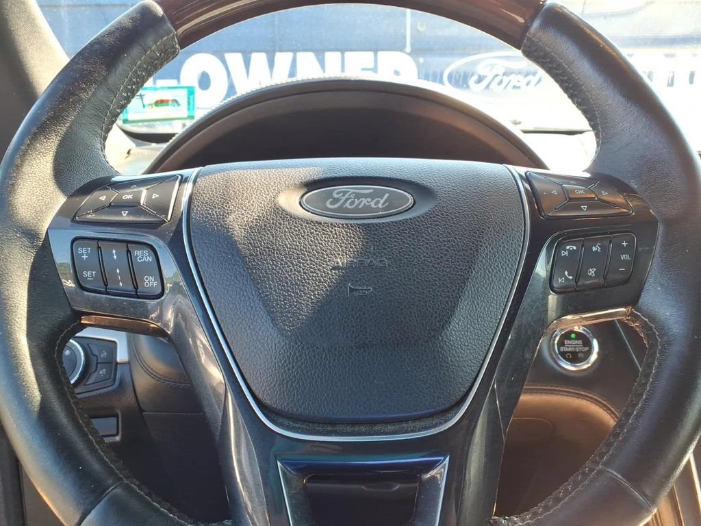 Certified 2018 Ford Explorer Platinum AWD/4WD image 19