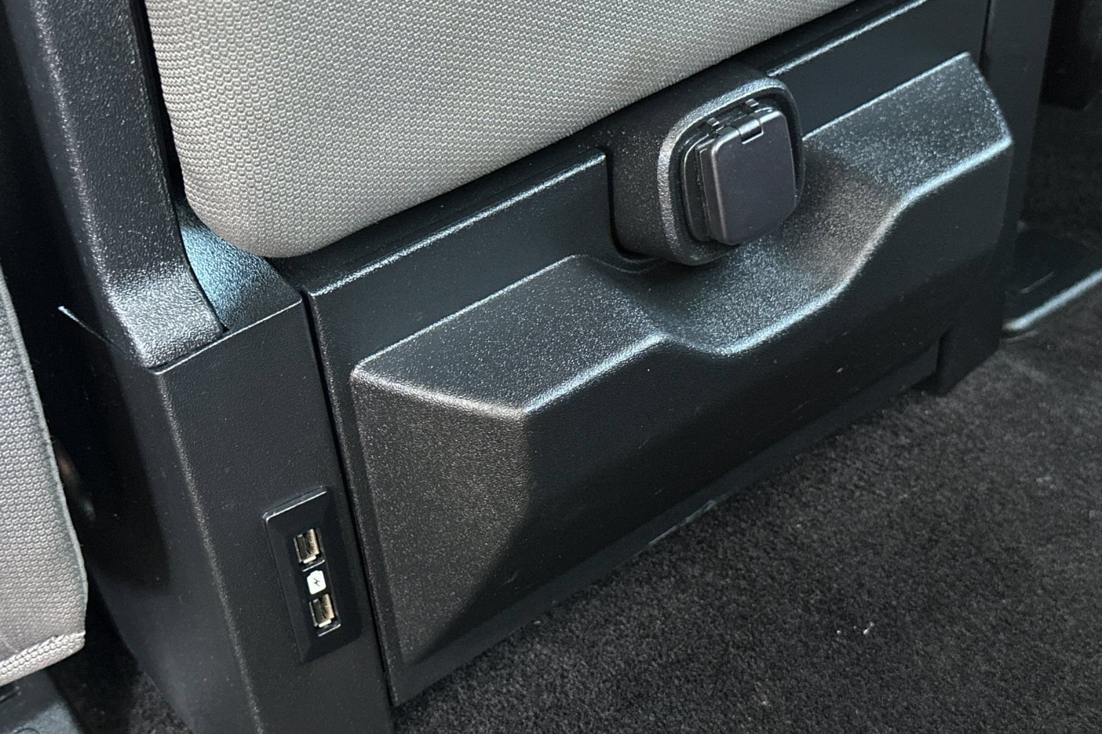 Certified 2018 Ford F150 XLT RWD image 40
