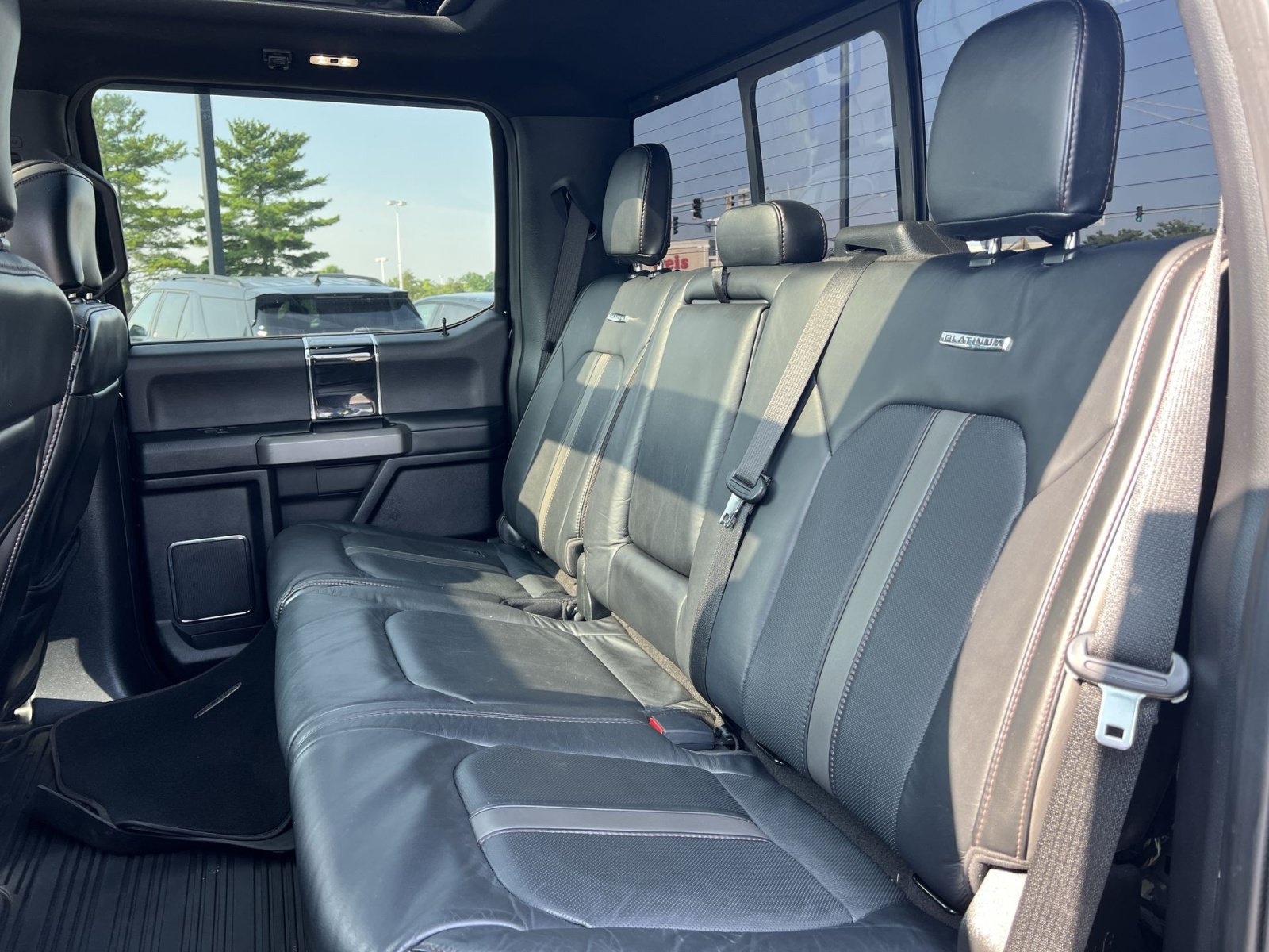 Certified 2020 Ford F450 Platinum w/ FX4 Off-Road Package AWD/4WD image 33