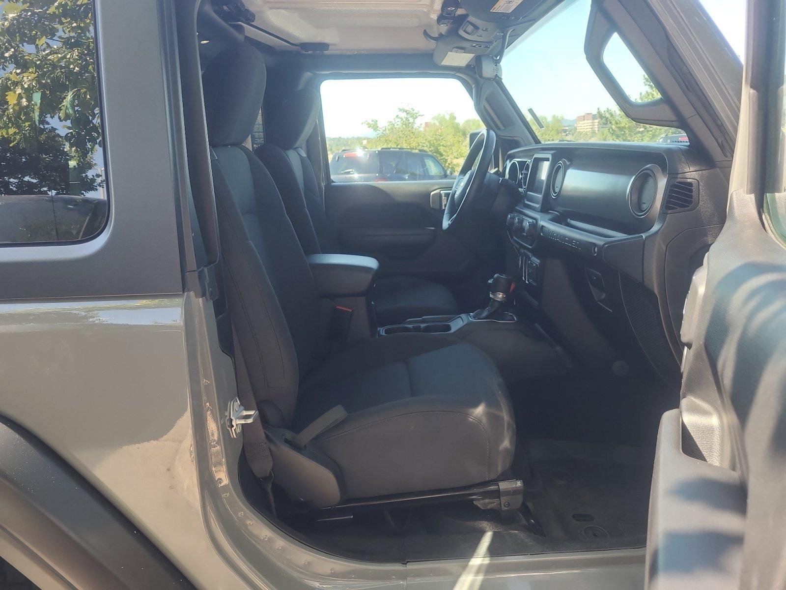 Used 2021 Jeep Wrangler Sport AWD/4WD image 19