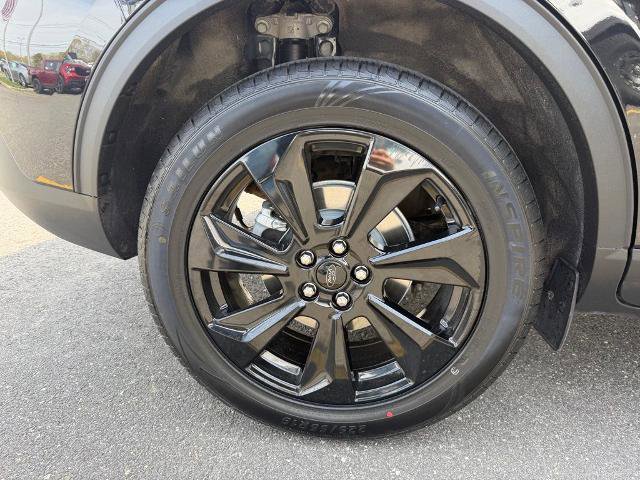 Certified 2025 Ford Escape Platinum AWD/4WD image 11