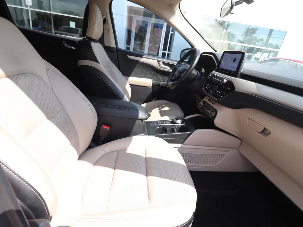 Certified 2020 Ford Escape SEL image 15