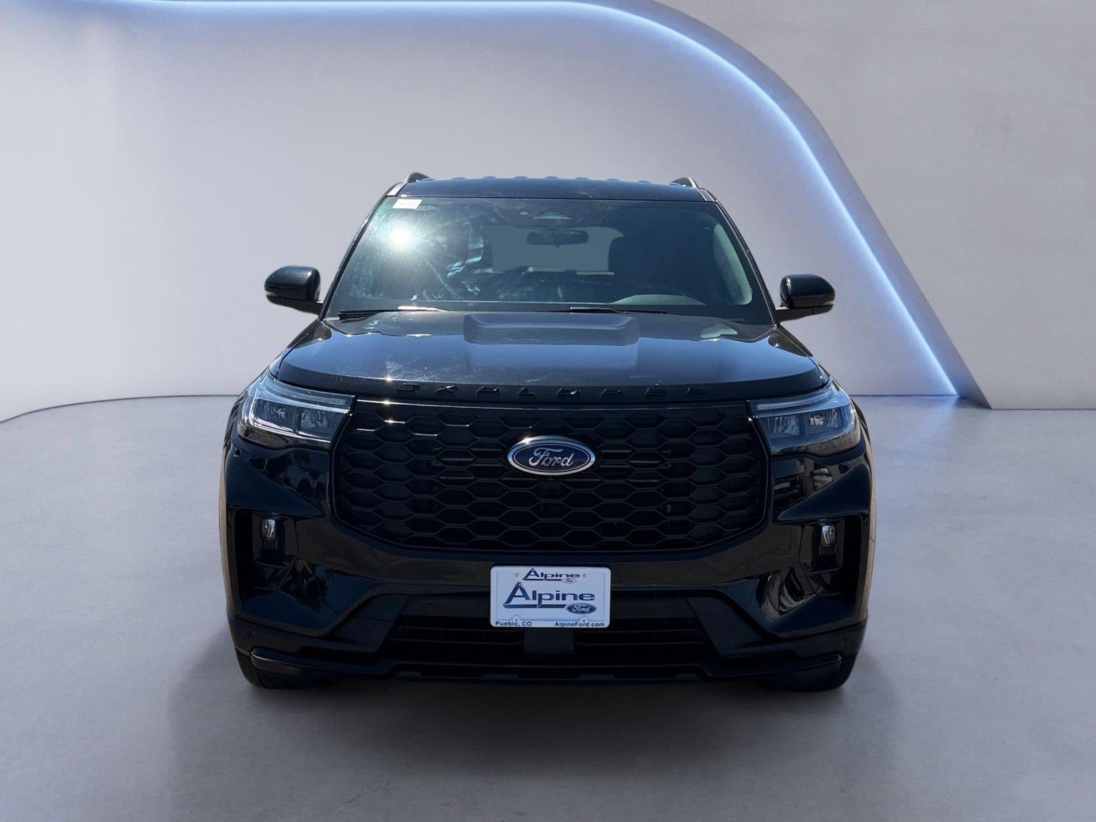 Certified 2025 Ford Explorer ST-Line AWD/4WD image 8