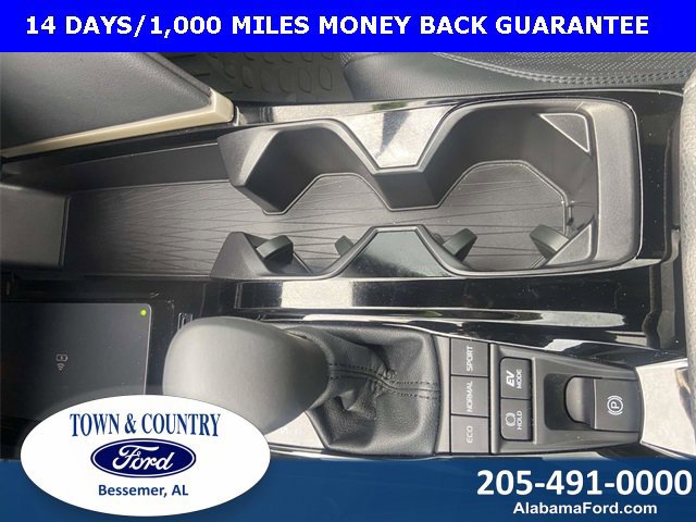 Used 2025 Toyota Camry XSE image 27