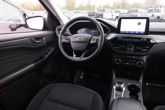 Certified 2024 Ford Escape Active w/ Cold Weather Package image 25