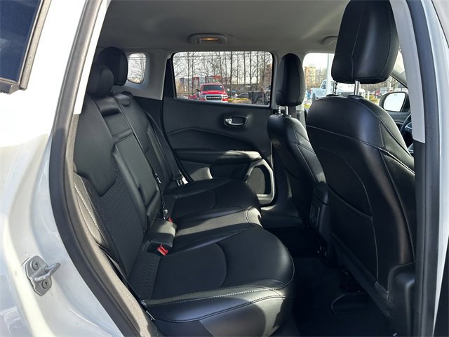 Used 2020 Jeep Compass Latitude image 36