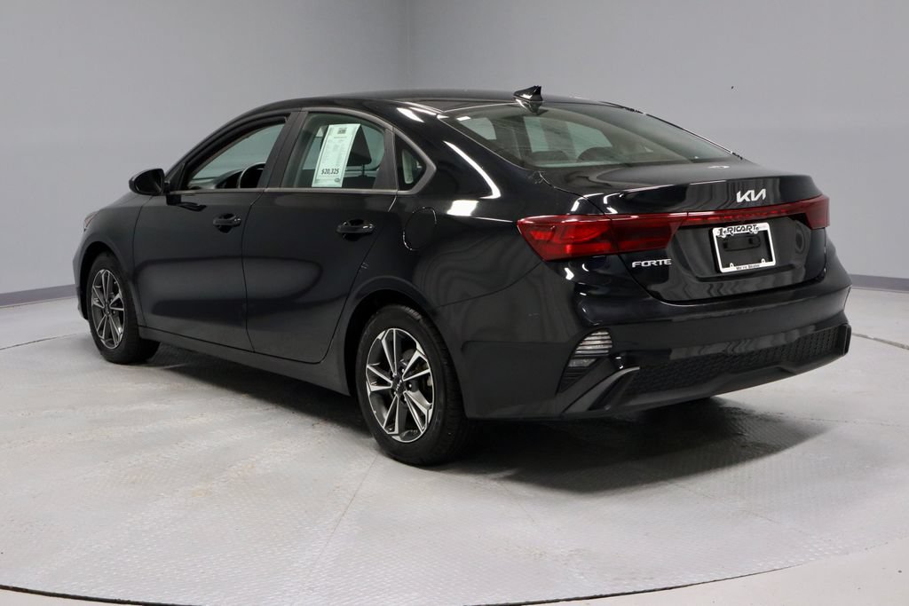 Used 2024 Kia Forte LXS FWD image 8