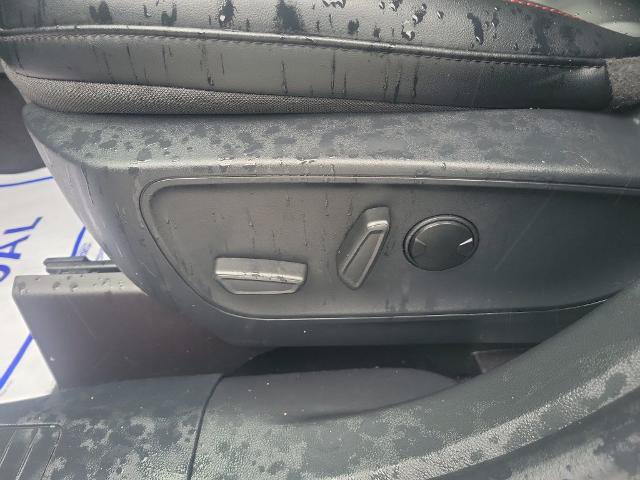 Certified 2025 Ford Escape ST-Line Select AWD/4WD image 18