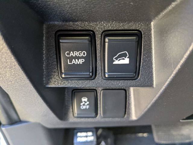 Used 2024 Nissan Frontier SV AWD/4WD image 13