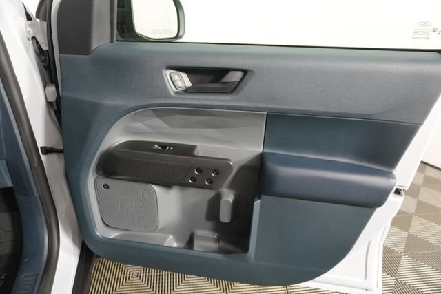 Certified 2025 Ford Maverick Lariat w/ Black Appearance Package image 31